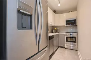 54-40 Little Neck Pkwy, Little Neck, NY 11362 - Photo 9