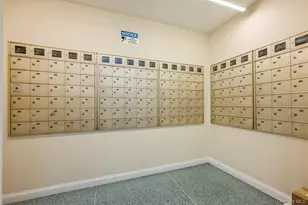 54-40 Little Neck Pkwy, Little Neck, NY 11362 - Photo 21