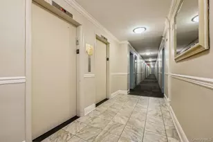 54-40 Little Neck Pkwy, Little Neck, NY 11362 - Photo 19