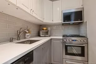 54-40 Little Neck Pkwy, Little Neck, NY 11362 - Photo 9