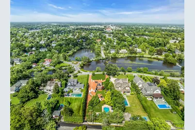 259 Lakeview Avenue W, Brightwaters, NY 11718 - Photo 9