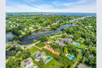 259 Lakeview Avenue W, Brightwaters, NY 11718 - Photo 5