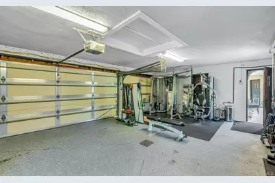 259 Lakeview Avenue W, Brightwaters, NY 11718 - Photo 49