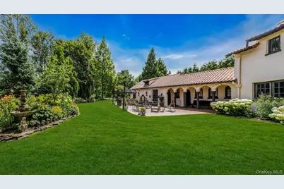 259 Lakeview Avenue W, Brightwaters, NY 11718 - Photo 11