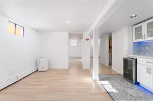 34 Shinnecock Ave, East Quogue, NY 11942 - Photo 15