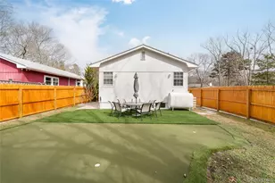 34 Shinnecock Ave, East Quogue, NY 11942 - Photo 25