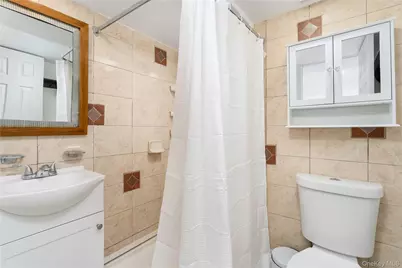 34 Shinnecock Avenue, East Quogue, NY 11942 - Photo 17