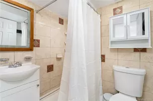 34 Shinnecock Ave, East Quogue, NY 11942 - Photo 17