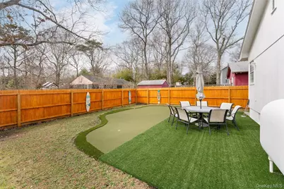 34 Shinnecock Avenue, East Quogue, NY 11942 - Photo 3