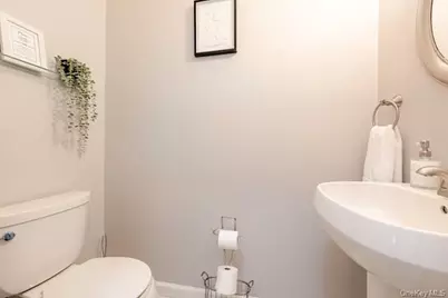 1 Brittany Court, Ridge, NY 11961 - Photo 15