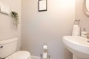 1 Brittany Ct, Ridge, NY 11961 - Photo 15