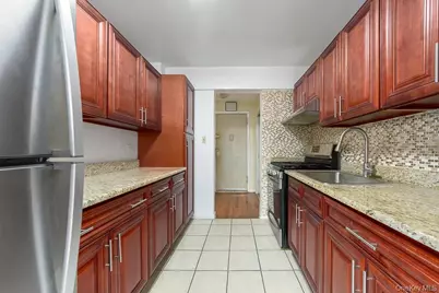 8325 Vietor Avenue #7G, Elmhurst, NY 11373 - Photo 3