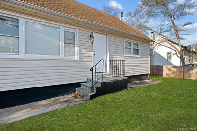 193 N Arizona Road, West Babylon, NY 11704 - Photo 3