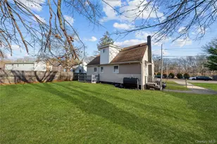 193 N Arizona Rd, West Babylon, NY 11704 - Photo 35