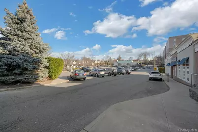 434 White Plains Road, Eastchester, NY 10709 - Photo 7