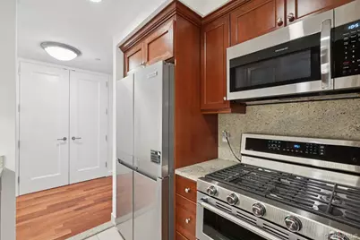 10 City Place #3D, White Plains, NY 10601 - Photo 17