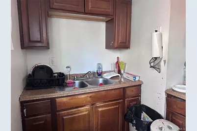 71 Macarthur Avenue, Brentwood, NY 11717 - Photo 5