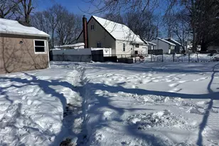 71 Macarthur Ave, Brentwood, NY 11717 - Photo 13