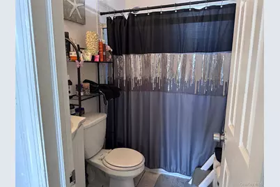 71 Macarthur Avenue, Brentwood, NY 11717 - Photo 15