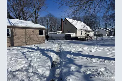 71 Macarthur Avenue, Brentwood, NY 11717 - Photo 19