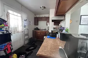 71 Macarthur Ave, Brentwood, NY 11717 - Photo 3