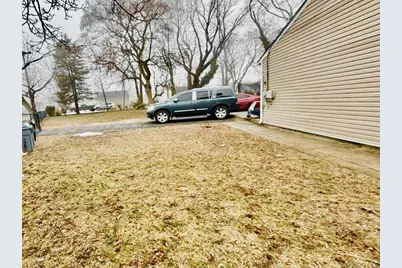 71 Macarthur Avenue, Brentwood, NY 11717 - Photo 13