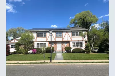 28 Polo Road, Great Neck, NY 11023 - Photo 3