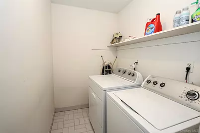 28 Polo Road, Great Neck, NY 11023 - Photo 13