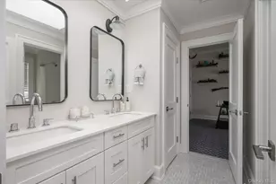 365 Split Rock Rd, Syosset, NY 11791 - Photo 27