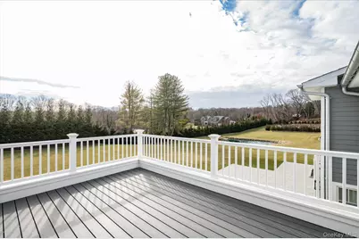 365 Split Rock Road, Syosset, NY 11791 - Photo 25