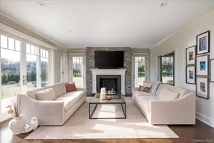 365 Split Rock Rd, Syosset, NY 11791 - Photo 9