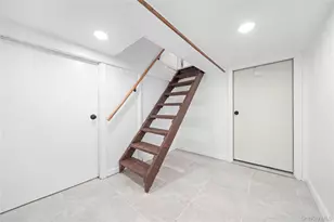 172 Juanita Ave, Freeport, NY 11520 - Photo 29