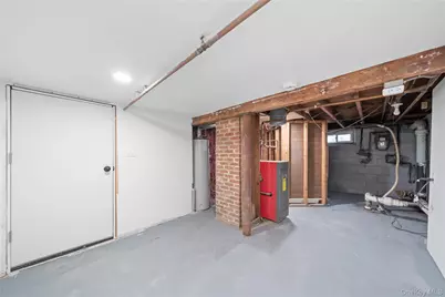 172 Juanita Avenue, Freeport, NY 11520 - Photo 19