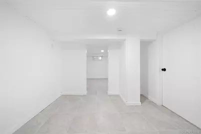 172 Juanita Avenue, Freeport, NY 11520 - Photo 21