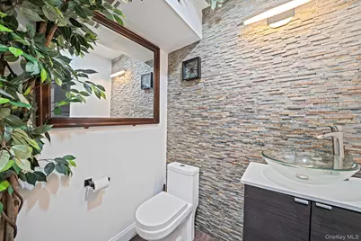 97 Drexelgate Court, Middle Island, NY 11953 - Photo 23