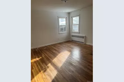 1046 Little Neck Avenue, North Bellmore, NY 11710 - Photo 5