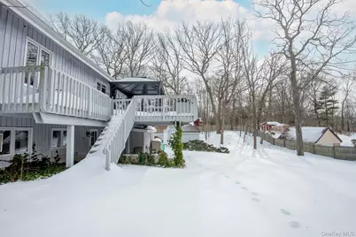 22 Glenview Avenue, Northport, NY 11768 - Photo 7