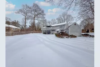 22 Glenview Avenue, Northport, NY 11768 - Photo 9