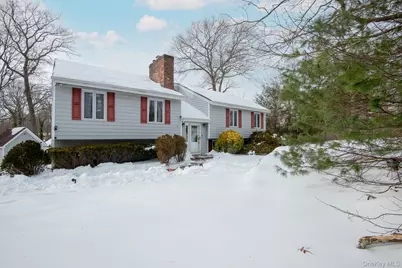 22 Glenview Avenue, Northport, NY 11768 - Photo 1