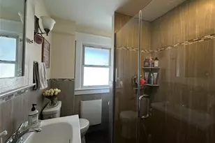 5 Fairmount St, Huntington, NY 11743 - Photo 3