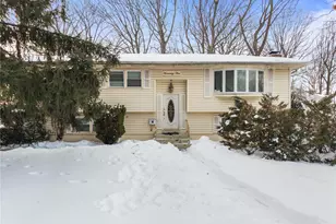 75 Freedman Ave, Nanuet, NY 10954 - Photo 3