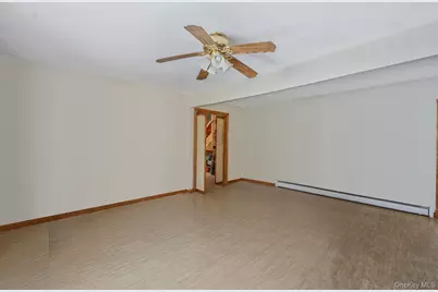 704 S 5th Street, Lindenhurst, NY 11757 - Photo 7