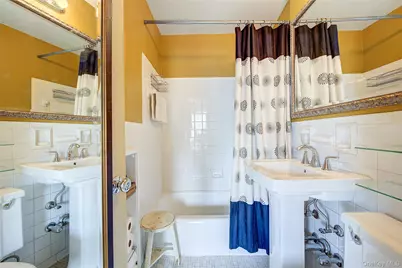 201 W 21st Street #9G, New York, NY 10011 - Photo 7