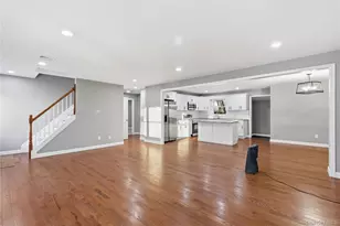 1395 Gardiner Dr, Bay Shore, NY 11706 - Photo 9