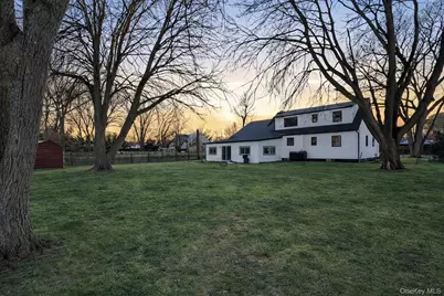 1395 Gardiner Drive, Bay Shore, NY 11706 - Photo 7