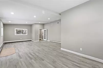 1395 Gardiner Drive, Bay Shore, NY 11706 - Photo 21