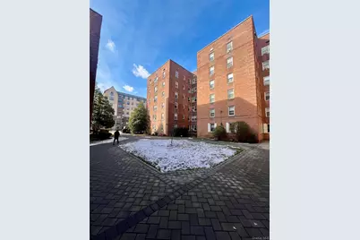 70 Locust Avenue #B603, New Rochelle, NY 10801 - Photo 3