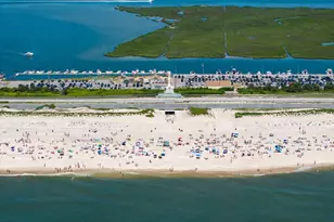 2 Cottage Walk, Babylon, NY 11702 - Photo 5