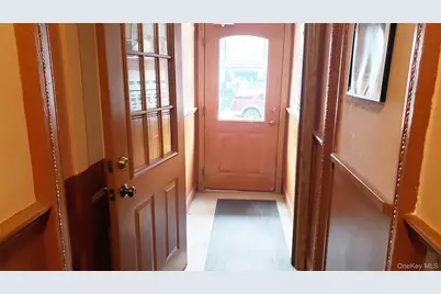 517 51st Avenue, Long Island City, NY 11101 - Photo 3