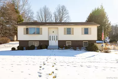 25 Verplanck Avenue, Hopewell Junction, NY 12533 - Photo 1